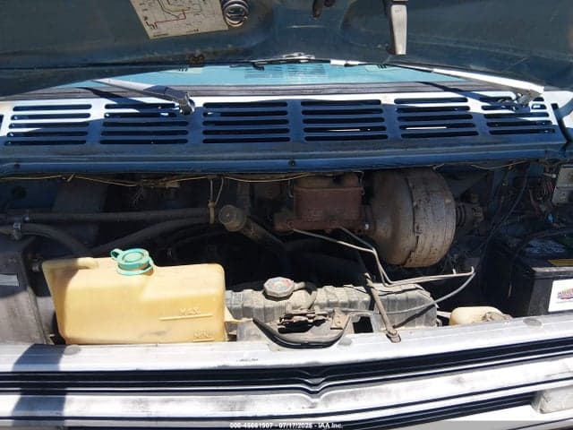 1977 DODGE TRADESMAN 300 10