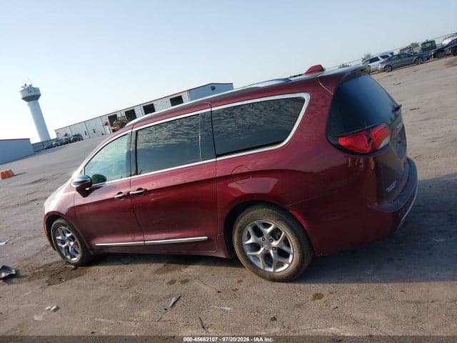 2017 CHRYSLER PACIFICA LIMITED 14
