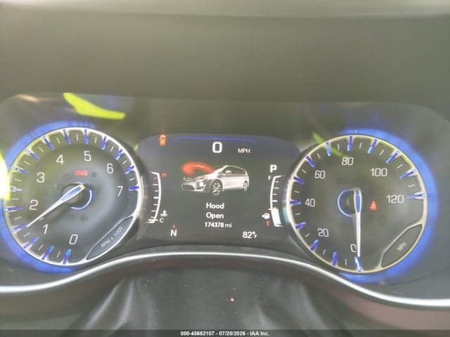 2017 CHRYSLER PACIFICA LIMITED 15