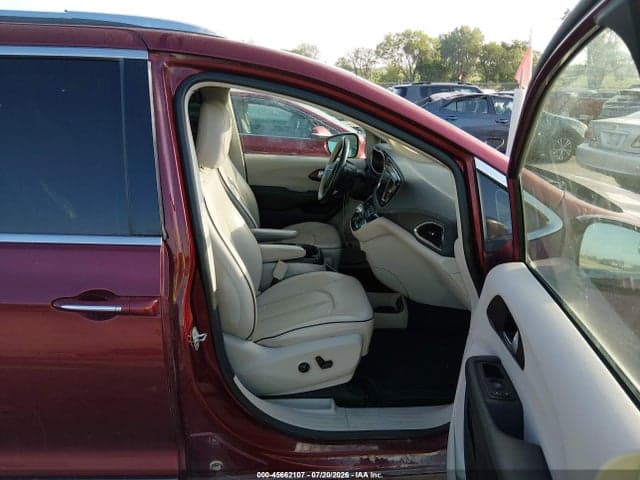 2017 CHRYSLER PACIFICA LIMITED 5