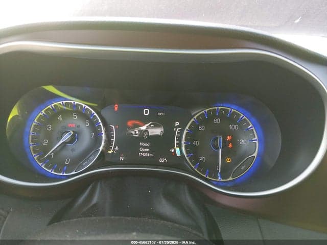 2017 CHRYSLER PACIFICA LIMITED 7
