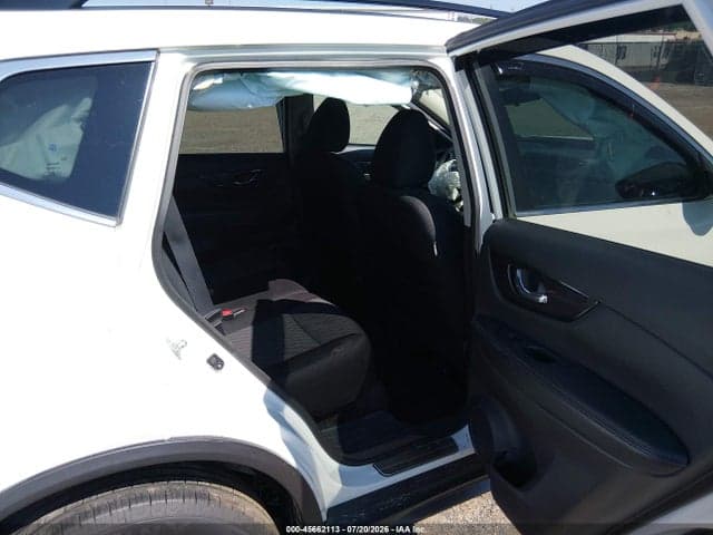 2017 NISSAN ROGUE SV 8