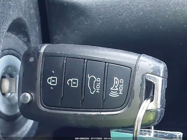 2021 HYUNDAI KONA SE 11