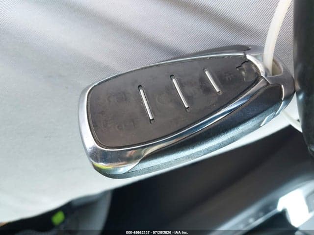 2019 CHEVROLET EQUINOX LT 11