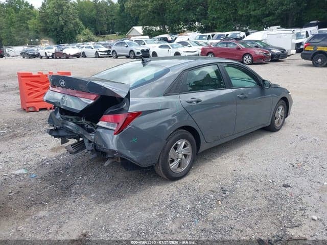 2026 HYUNDAI ELANTRA SE 4