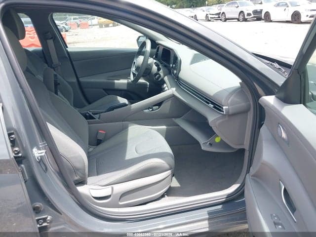 2026 HYUNDAI ELANTRA SE 5