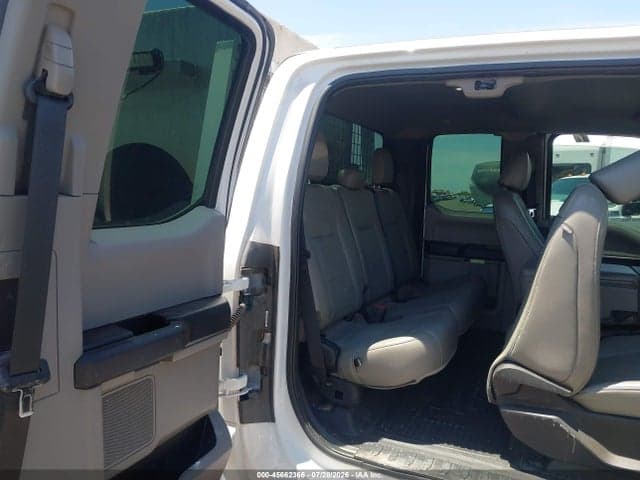 2021 FORD SUPER DUTY F-550 DRW XL 8