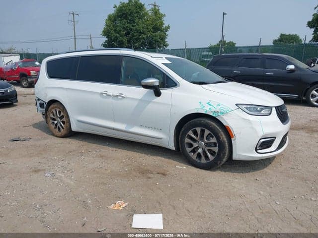 2023 CHRYSLER PACIFICA HYBRID PINNACLE 1