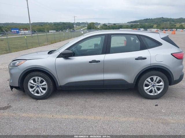 2022 FORD ESCAPE S 18