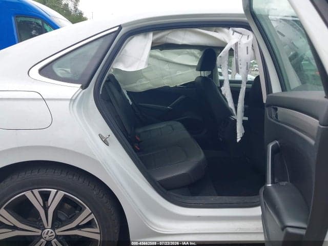 2021 VOLKSWAGEN PASSAT 2.0T SE 8