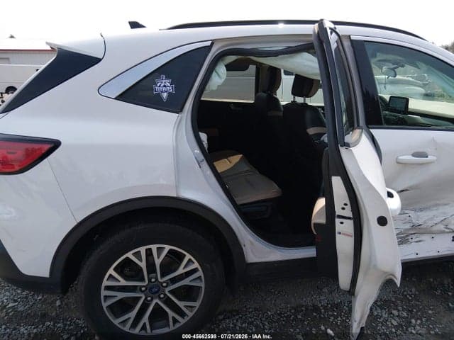 2020 FORD ESCAPE SEL 8