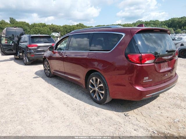 2017 CHRYSLER PACIFICA LIMITED 3