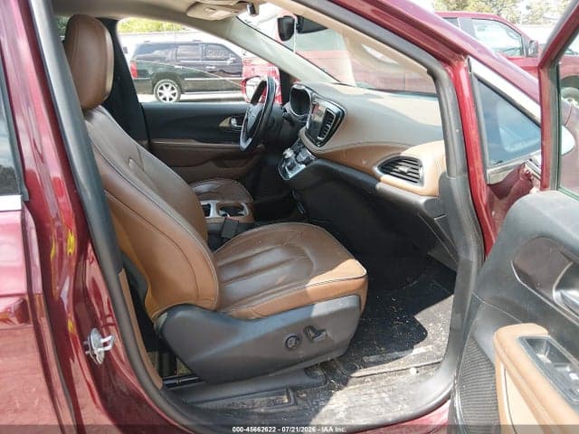 2017 CHRYSLER PACIFICA LIMITED 5