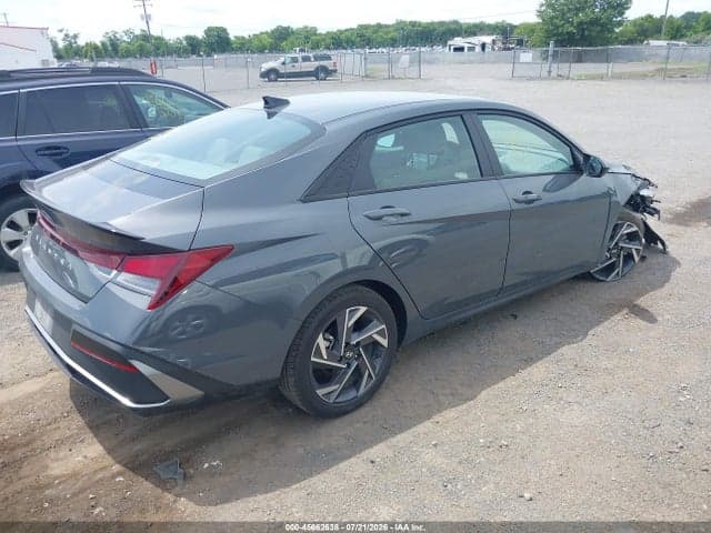 2025 HYUNDAI ELANTRA SEL SPORT 4