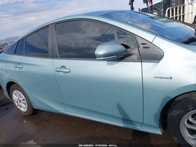 2016 TOYOTA PRIUS TWO 13