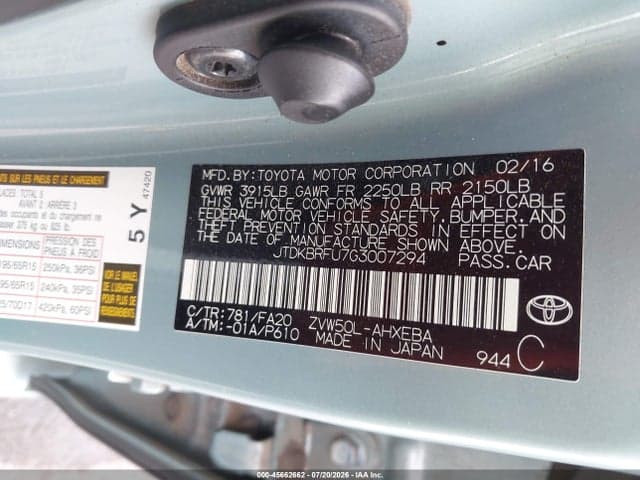 2016 TOYOTA PRIUS TWO 9
