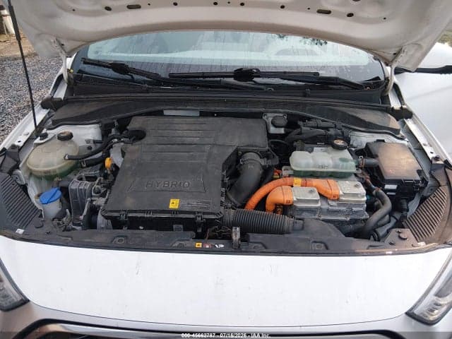 2020 HYUNDAI IONIQ HYBRID BLUE 10