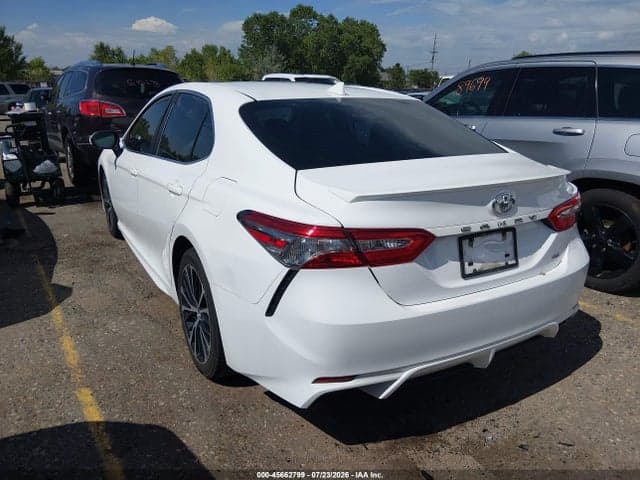 2019 TOYOTA CAMRY SE 3