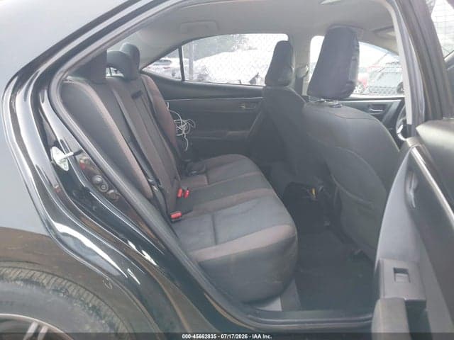 2019 TOYOTA COROLLA LE 8