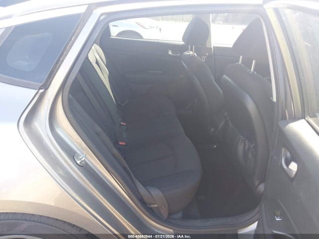 2018 KIA OPTIMA LX 8
