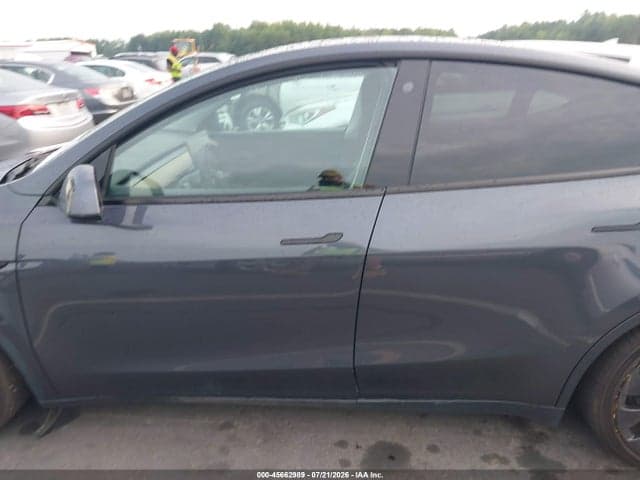 2022 TESLA MODEL Y PERFORMANCE DUAL MOTOR ALL-WHEEL DRIVE 14