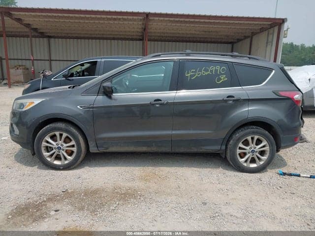 2017 FORD ESCAPE SE 14