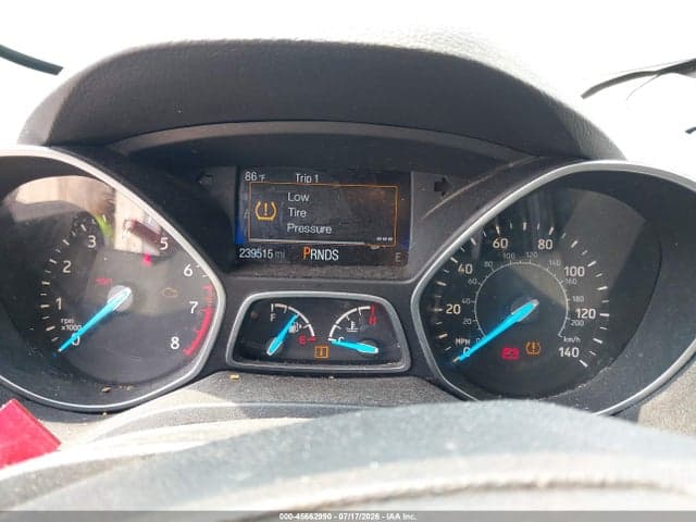 2017 FORD ESCAPE SE 7
