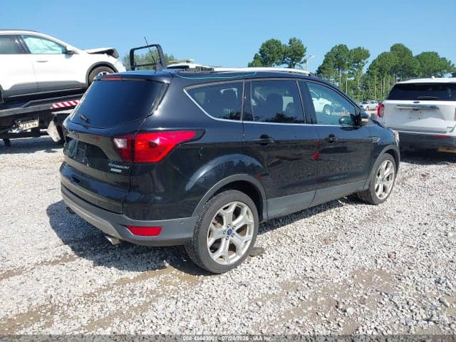 2019 FORD ESCAPE TITANIUM 4