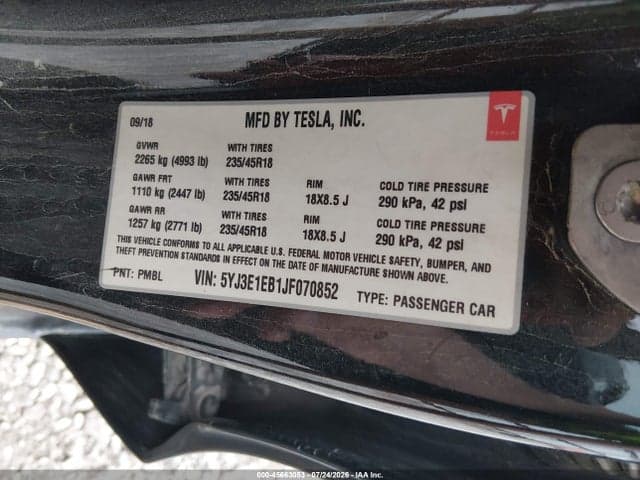 2018 TESLA MODEL 3 LONG RANGE/PERFORMANCE 9