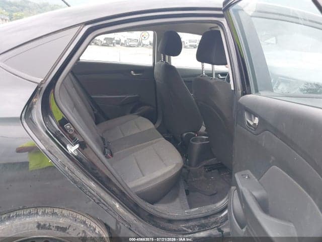 2020 HYUNDAI ACCENT SE 8