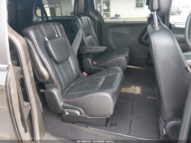 2017 DODGE GRAND CARAVAN GT 8