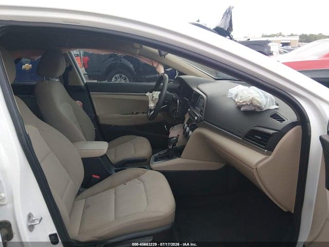 2019 HYUNDAI ELANTRA SE 5