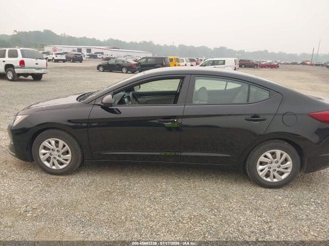 2020 HYUNDAI ELANTRA SE 16