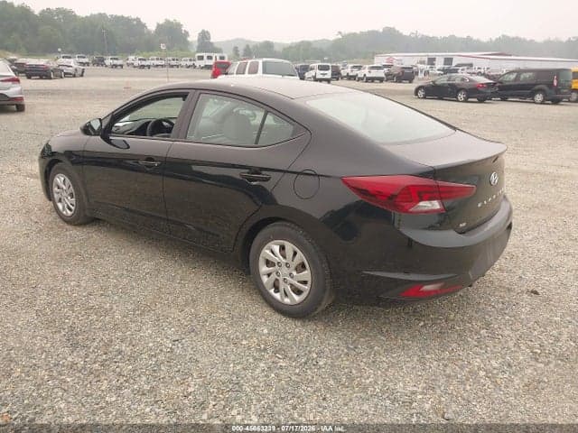 2020 HYUNDAI ELANTRA SE 3
