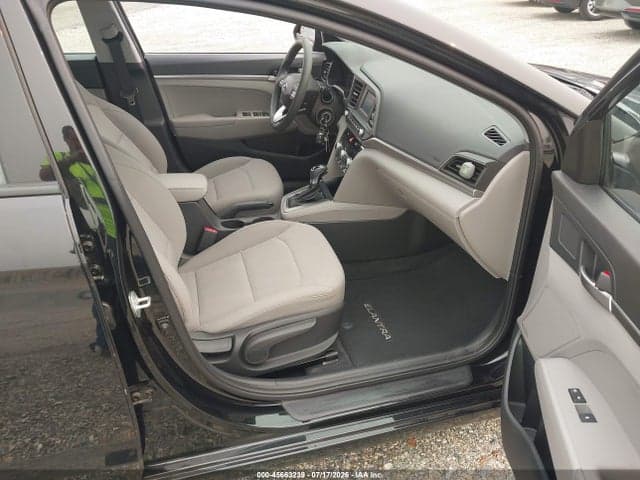2020 HYUNDAI ELANTRA SE 5