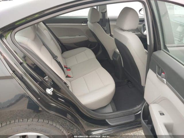 2020 HYUNDAI ELANTRA SE 8
