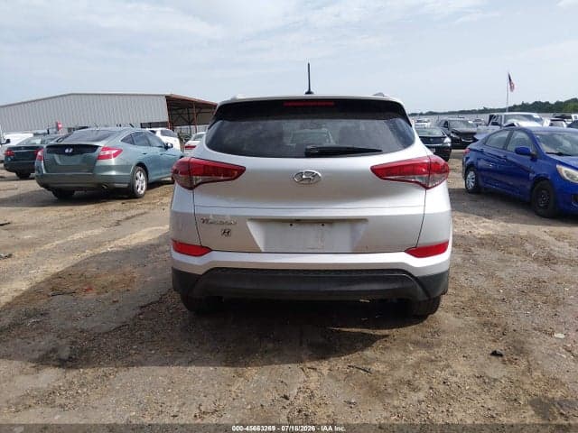 2017 HYUNDAI TUCSON SE 16