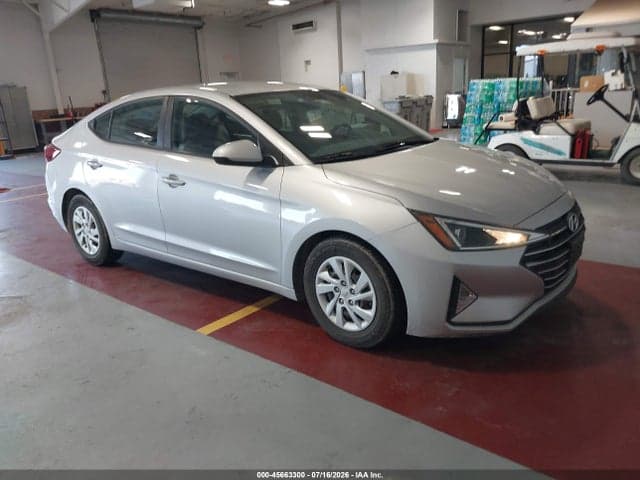 2019 HYUNDAI ELANTRA SE 1