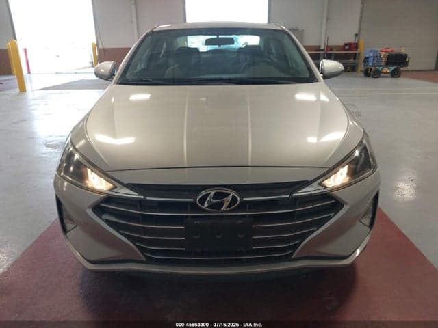 2019 HYUNDAI ELANTRA SE 6