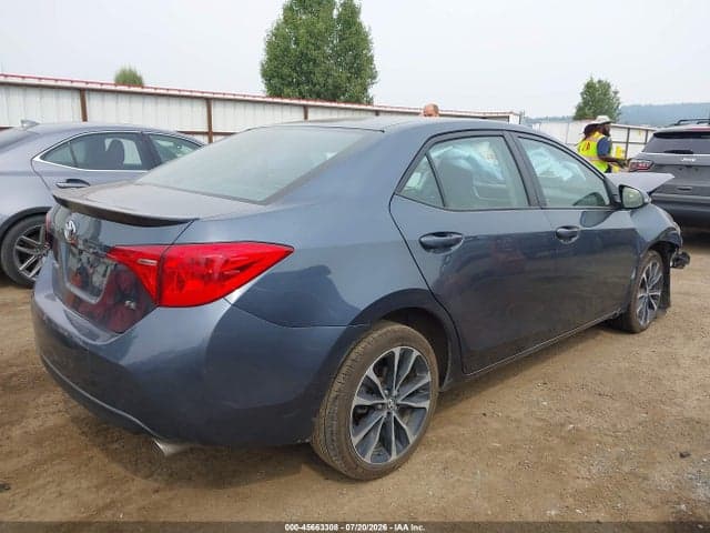 2017 TOYOTA COROLLA SE 4