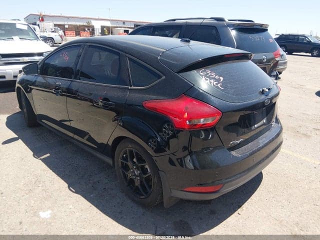 2016 FORD FOCUS SE 3