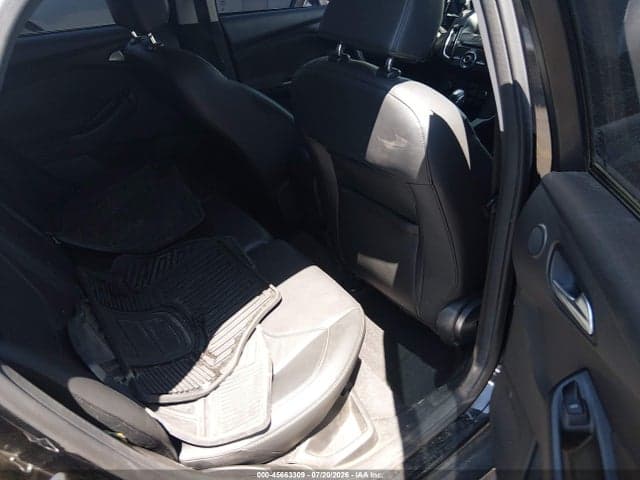 2016 FORD FOCUS SE 8