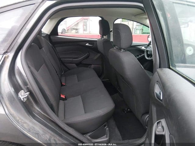 2018 FORD FOCUS SE 8