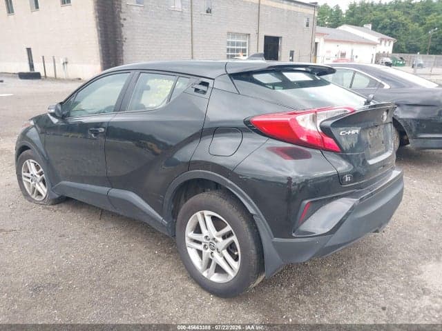 2020 TOYOTA C-HR LE 3