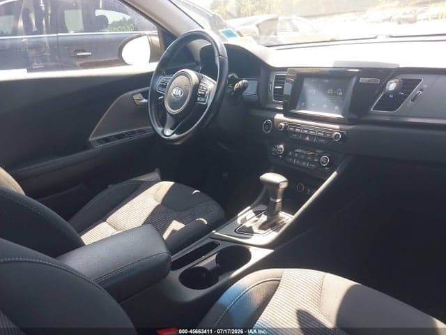 2019 KIA NIRO LX 5