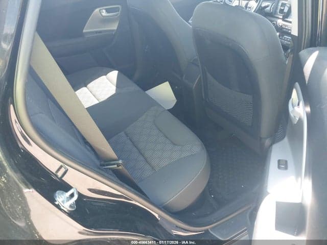 2019 KIA NIRO LX 8