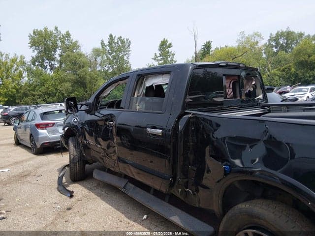2017 NISSAN TITAN XD PLATINUM RESERVE DIESEL 13