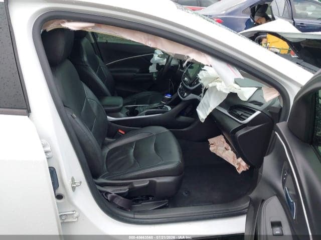 2017 CHEVROLET VOLT LT 5