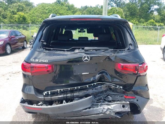 2022 MERCEDES-BENZ GLB 250 16