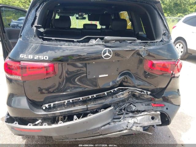 2022 MERCEDES-BENZ GLB 250 6